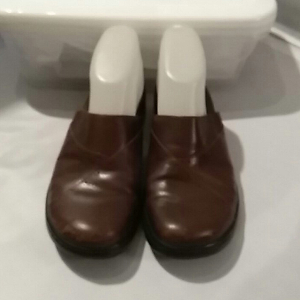 Clarks - Picture 2 of 6